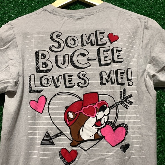Buc-ee’s “SOME BUC-EE LOVE ME !” Tee - Picture 4 of 7
